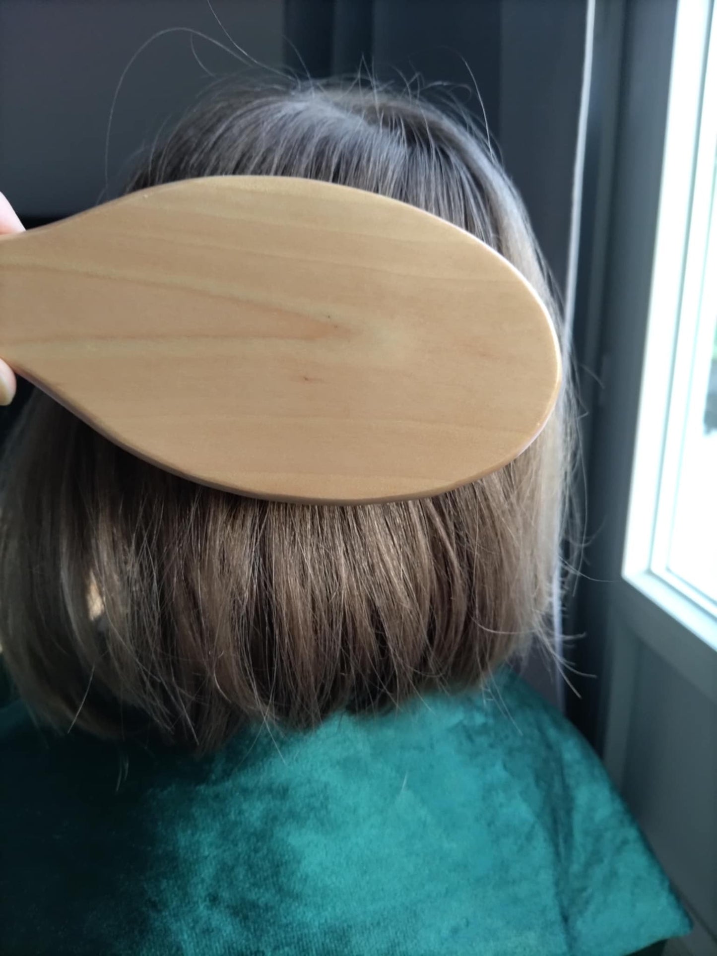 Brosse de Massage Sun & Sia – Démêlage Doux & Relaxant | Bois FSC